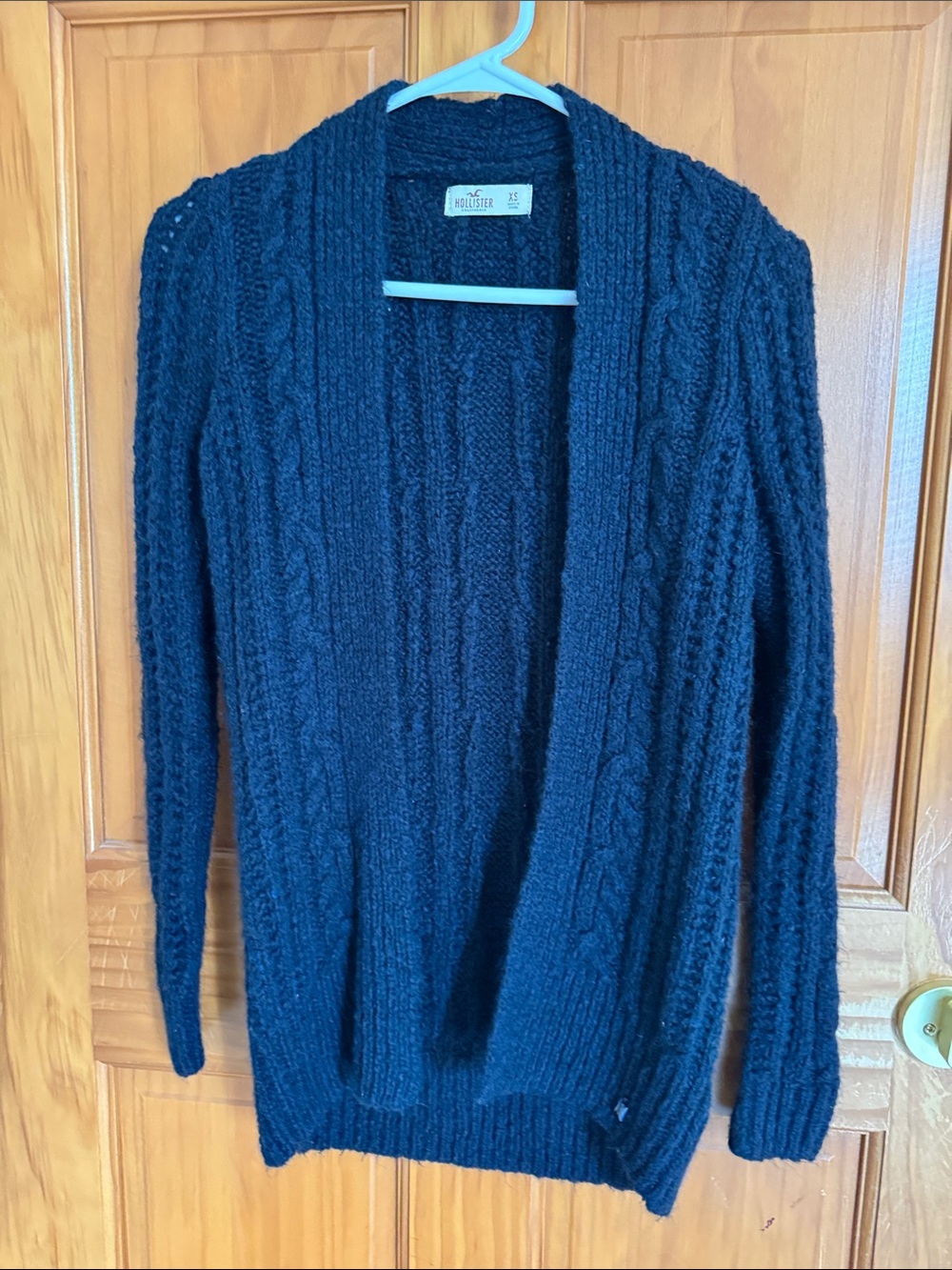 Hollister Women's Navy Cable-Knit Open Front Sweater